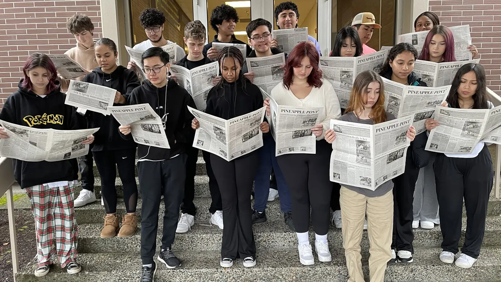 Extra! Extra! Bring the Aloha student newspaper back!
